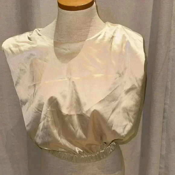 satin shirt - Picture 1 of 3